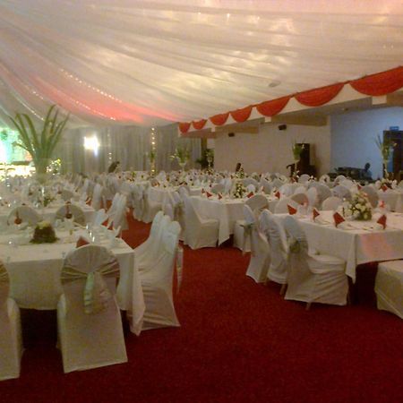Imperial Royale Hotel Kampala Extérieur photo