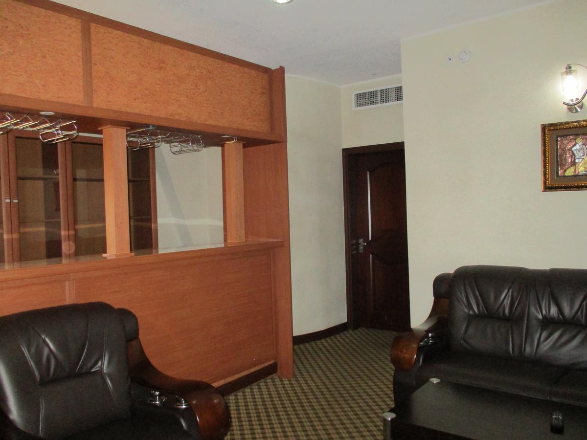 Imperial Royale Hotel Kampala Extérieur photo