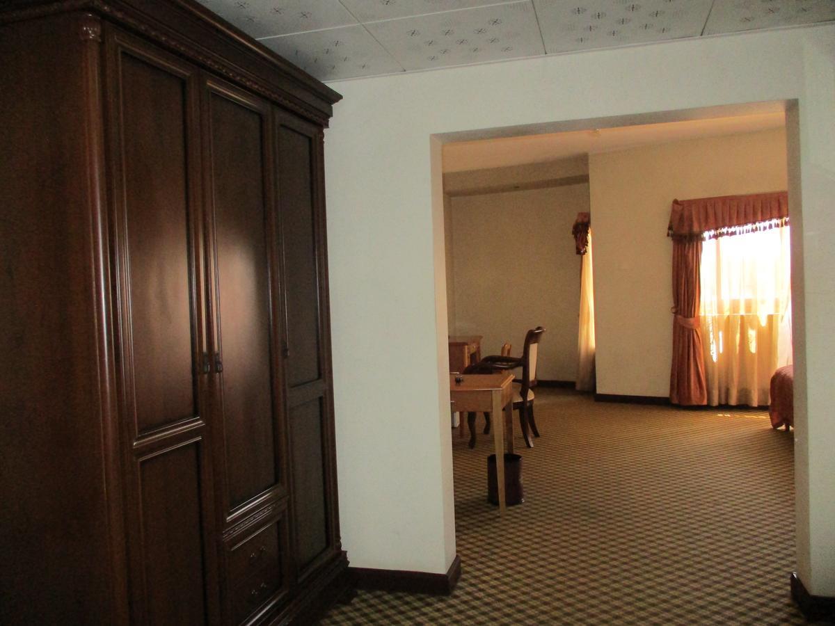 Imperial Royale Hotel Kampala Extérieur photo